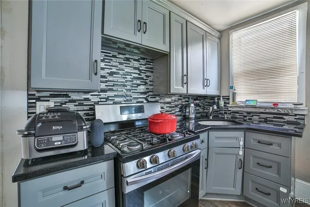 $249,000 | 641 Woodlawn Avenue, Unit 5D, Buffalo, NY 14211