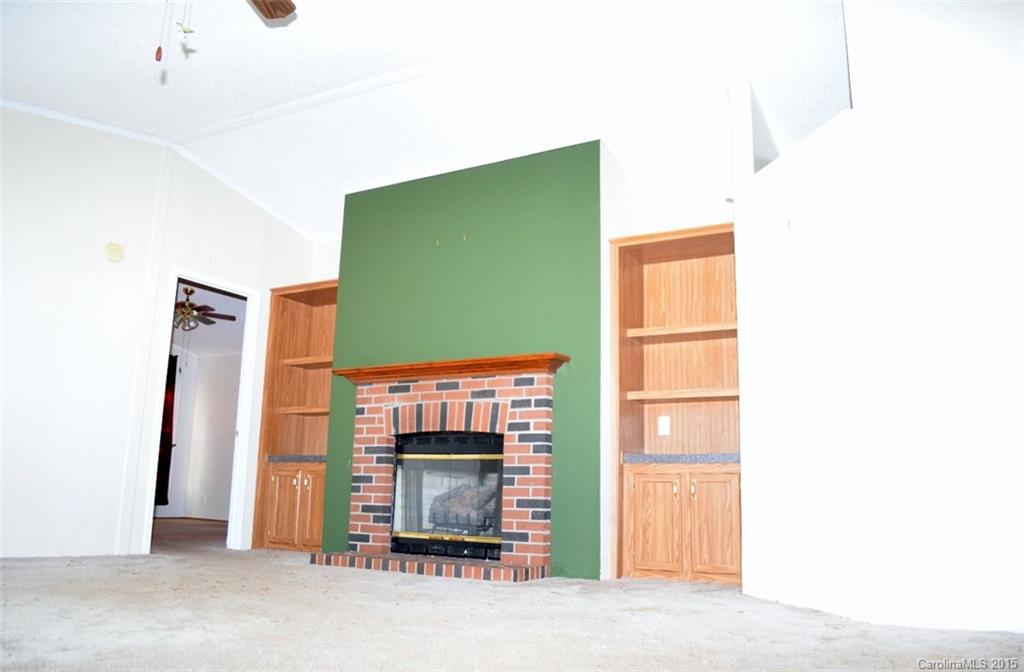 35 Falcon Lane Hiddenite, NC 28636 - Photo 4 of 20 Gallery Image 4