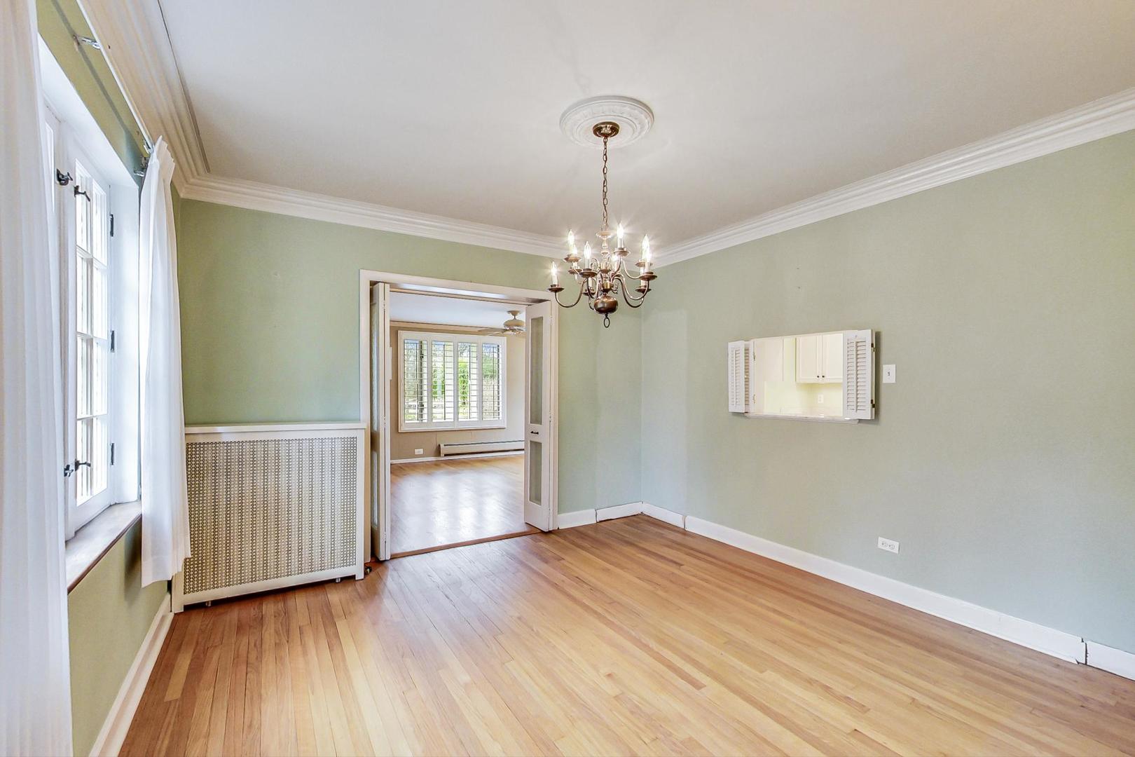 280 Nuttall Road Riverside, IL 60546 - Photo 10 of 52 a view of empty room with wooden floor