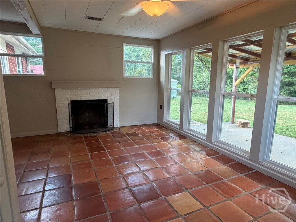 40 Duke Street Jefferson, GA 30549 - Photo 3 of 17 sunroom
