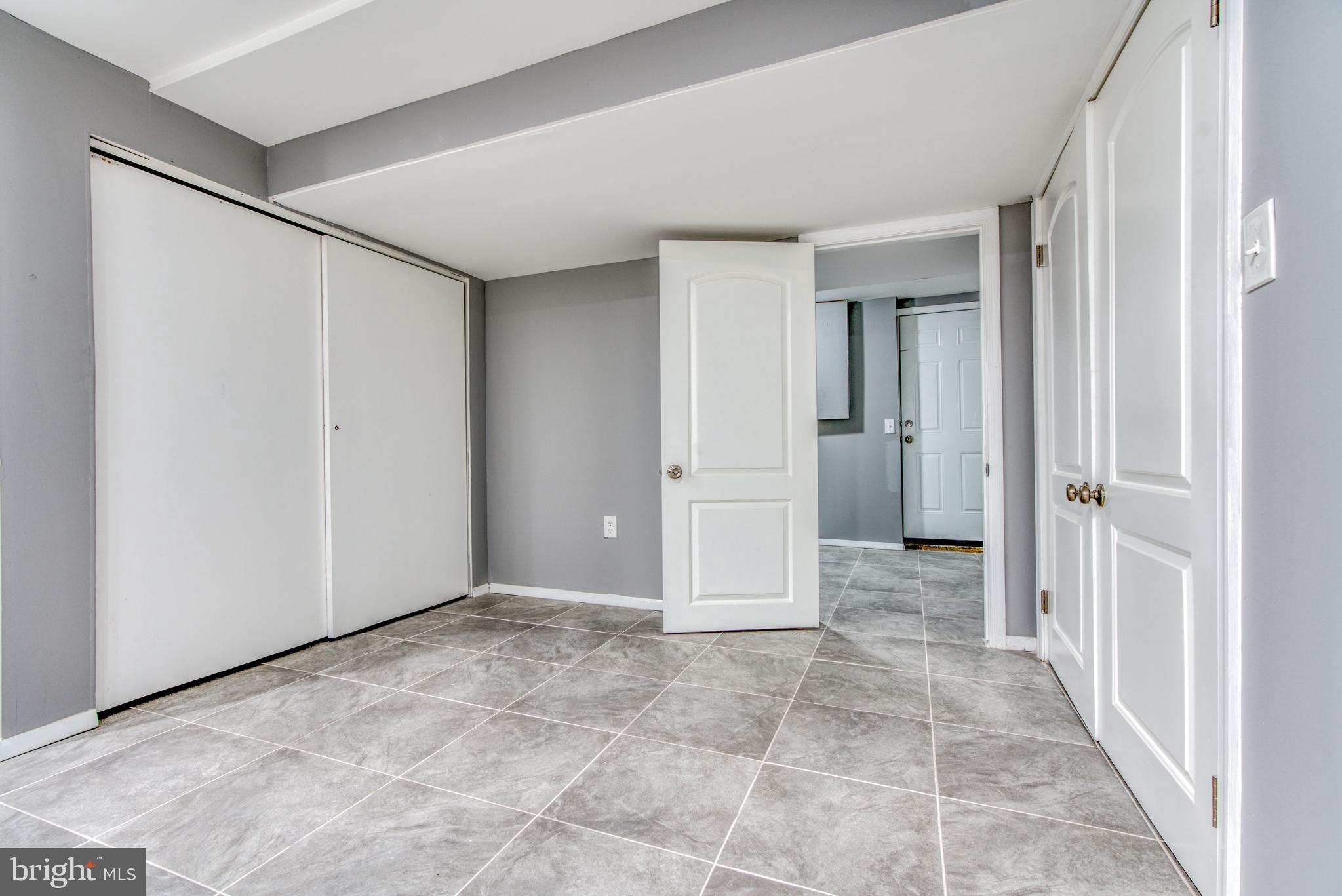 531 Grovethorn Road Baltimore, MD 21220 - Photo 27 of 56 a view of a hallway