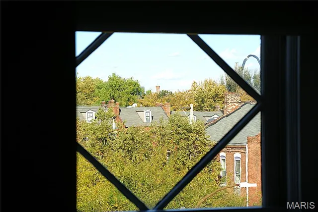 $365,000 | 1002 1/2 Allen Avenue, St. Louis, MO 63104