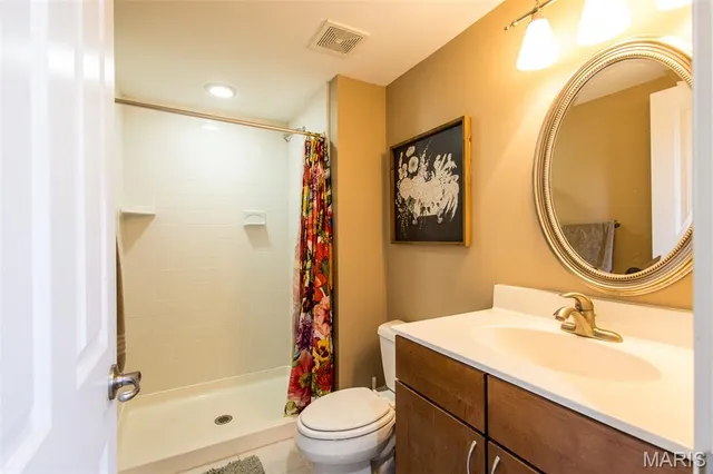 $365,000 | 1002 1/2 Allen Avenue, St. Louis, MO 63104