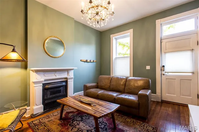 $365,000 | 1002 1/2 Allen Avenue, St. Louis, MO 63104