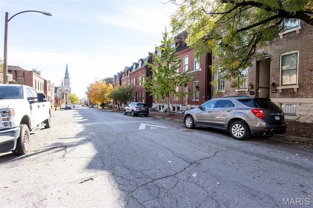 $365,000 | 1002 1/2 Allen Avenue, St. Louis, MO 63104