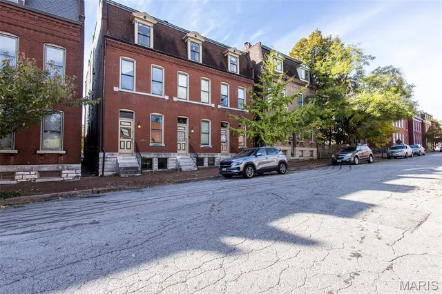 $365,000 | 1002 1/2 Allen Avenue, St. Louis, MO 63104