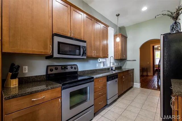 $365,000 | 1002 1/2 Allen Avenue, St. Louis, MO 63104