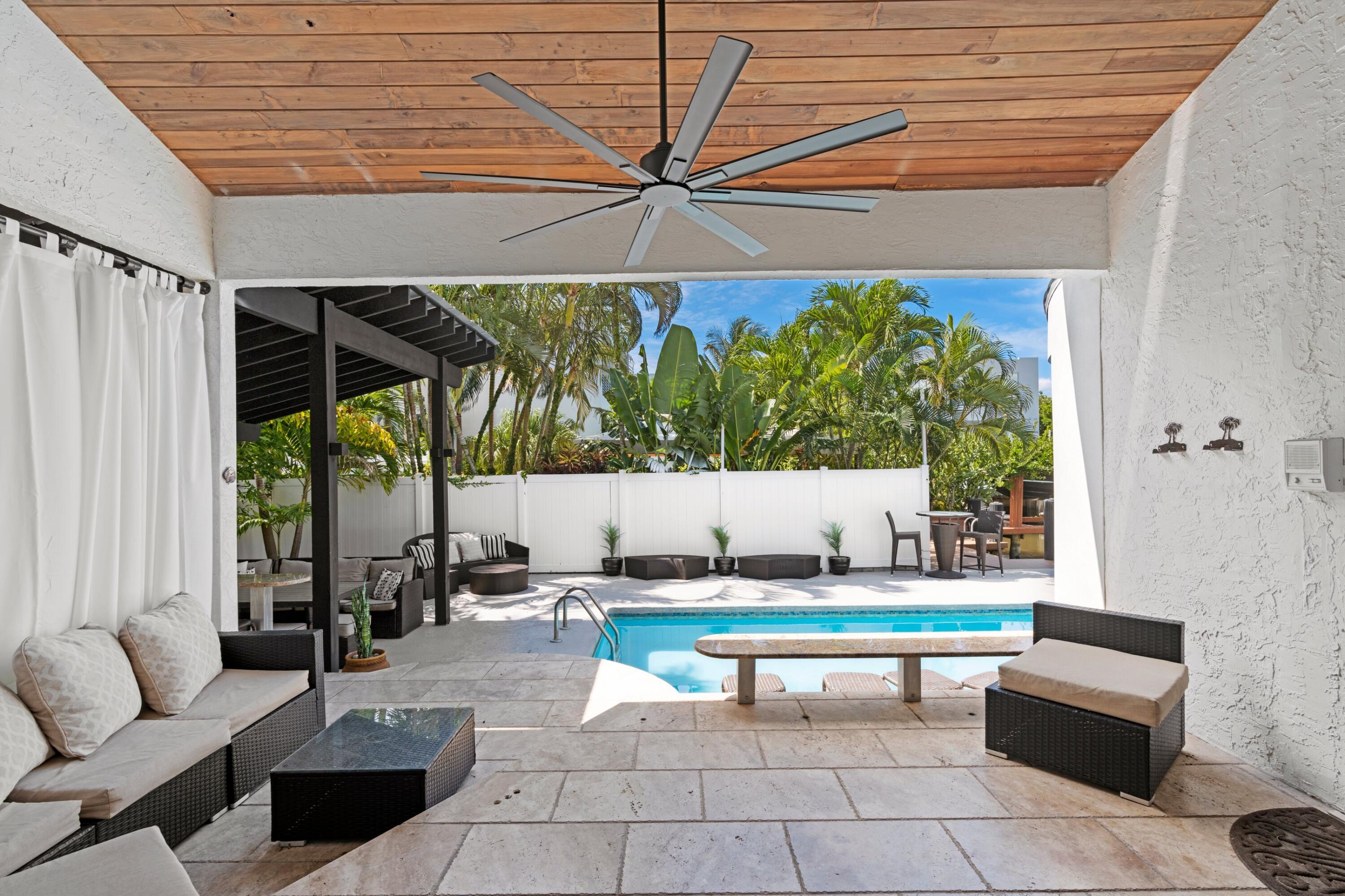 1050 Brooks Lane Delray Beach, FL 33483 - Photo 17 of 53 DSC05144.JPG-SMALL