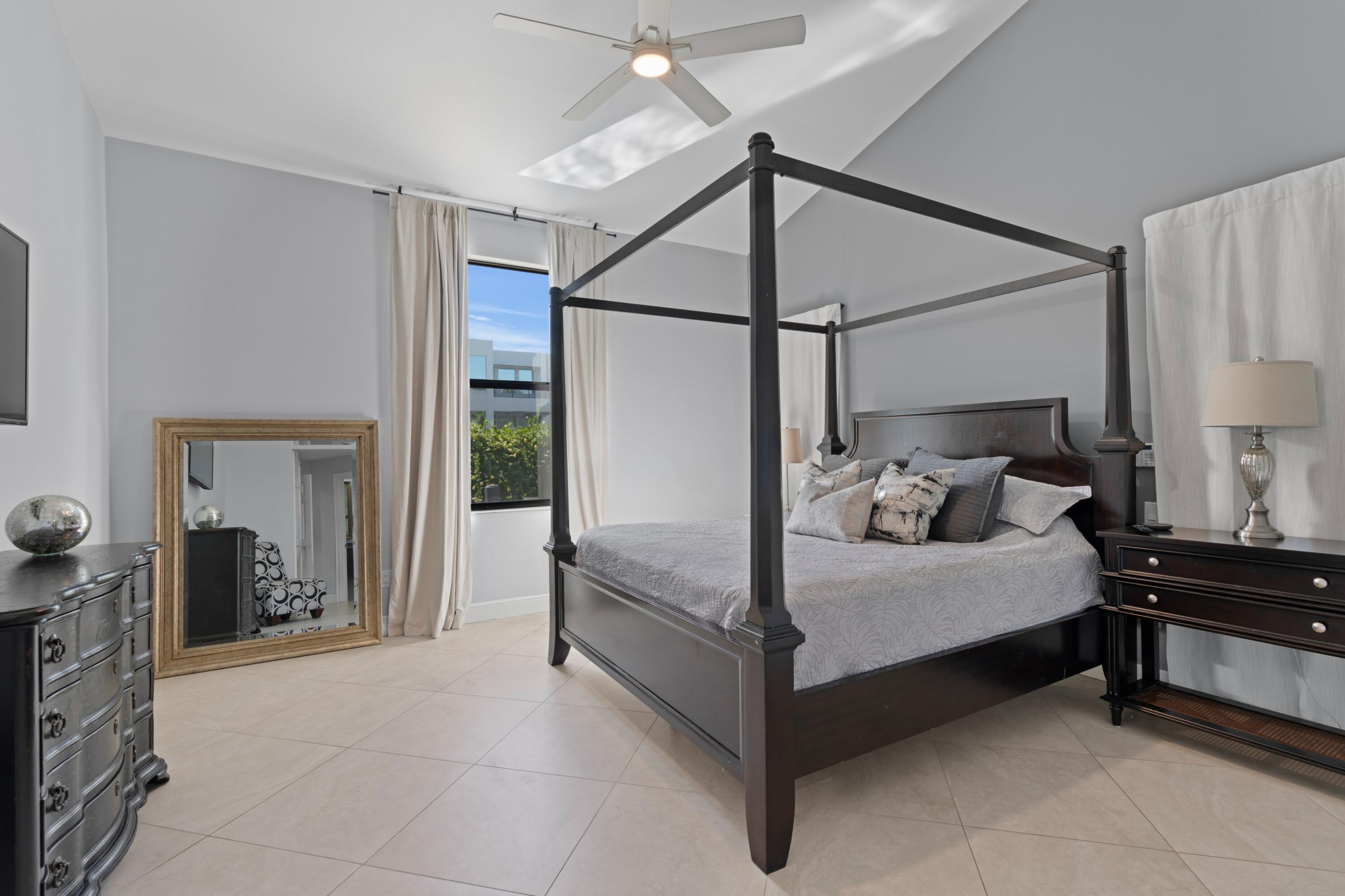 1050 Brooks Lane Delray Beach, FL 33483 - Photo 22 of 53 DSC03543.jpg-SMALL