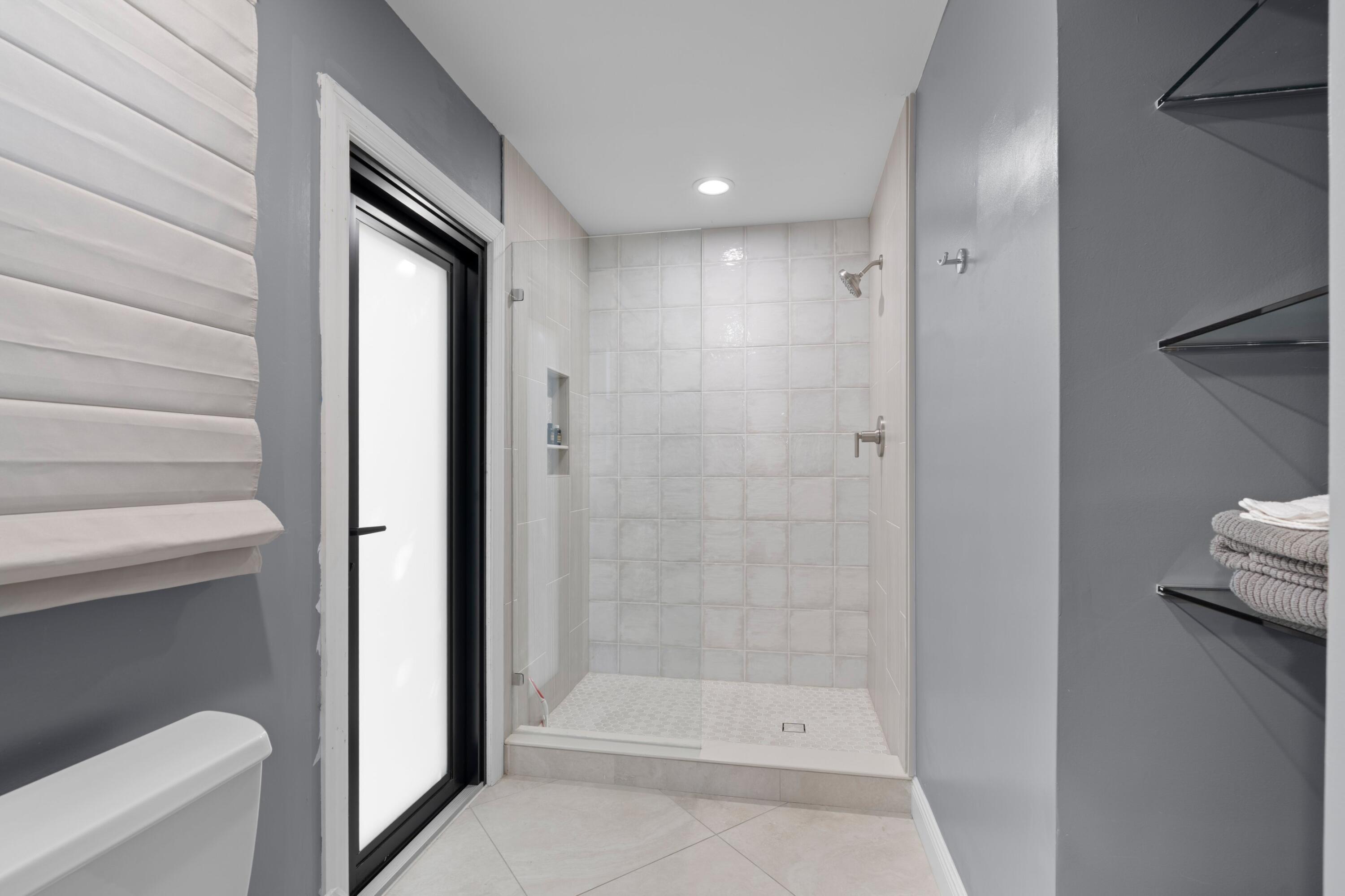 1050 Brooks Lane Delray Beach, FL 33483 - Photo 26 of 53 DSC03513.jpg-SMALL