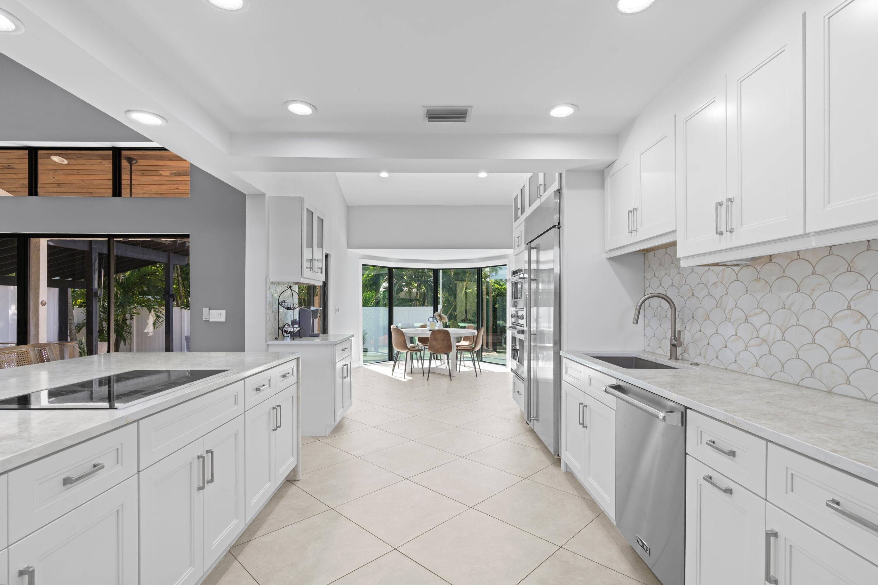 1050 Brooks Lane Delray Beach, FL 33483 - Photo 6 of 53 DSC03623.jpg-SMALL