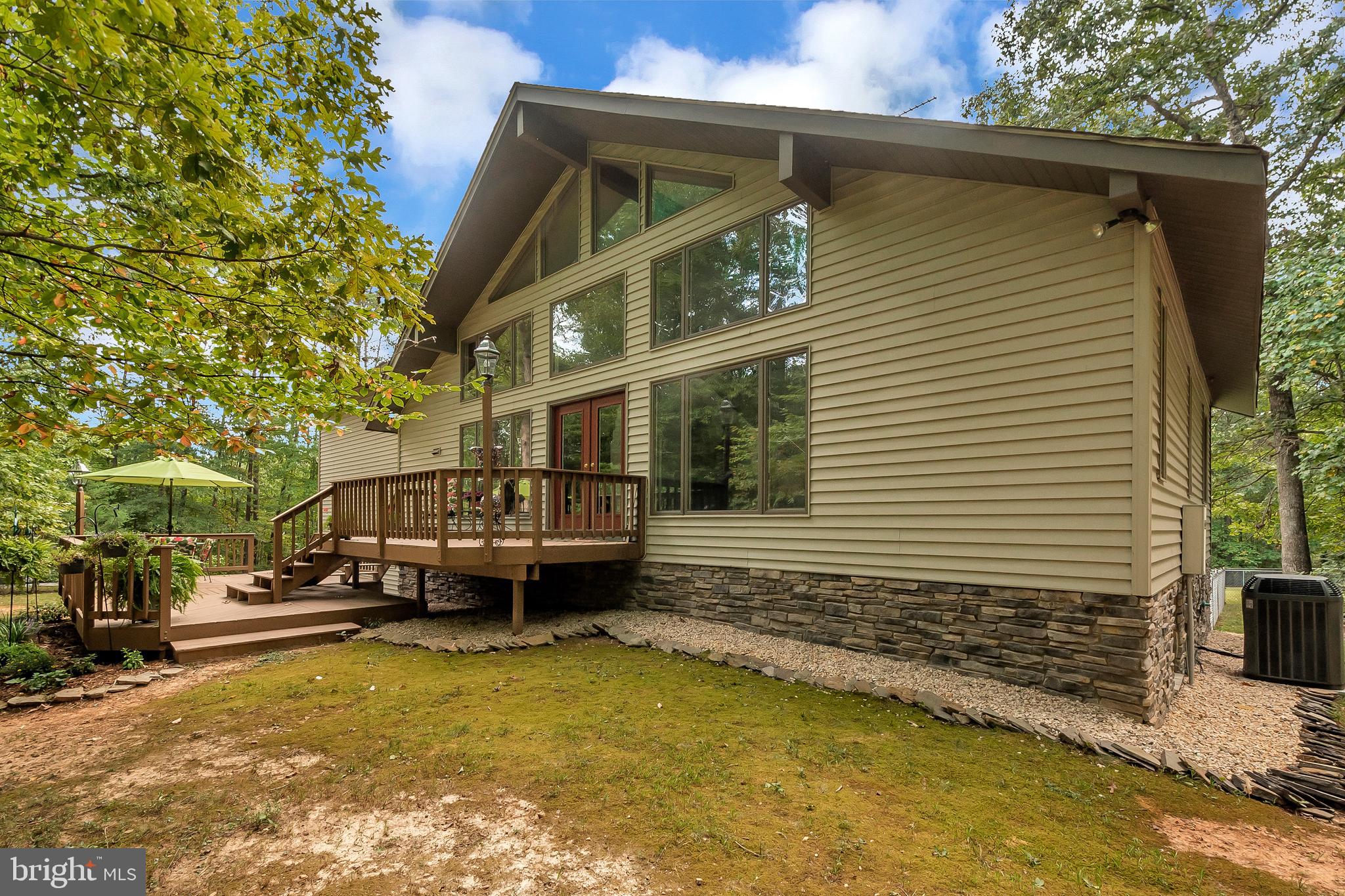 7520 Vermont Road Rhoadesville, VA 22542 - Photo 2 of 27 Custom stone exterior