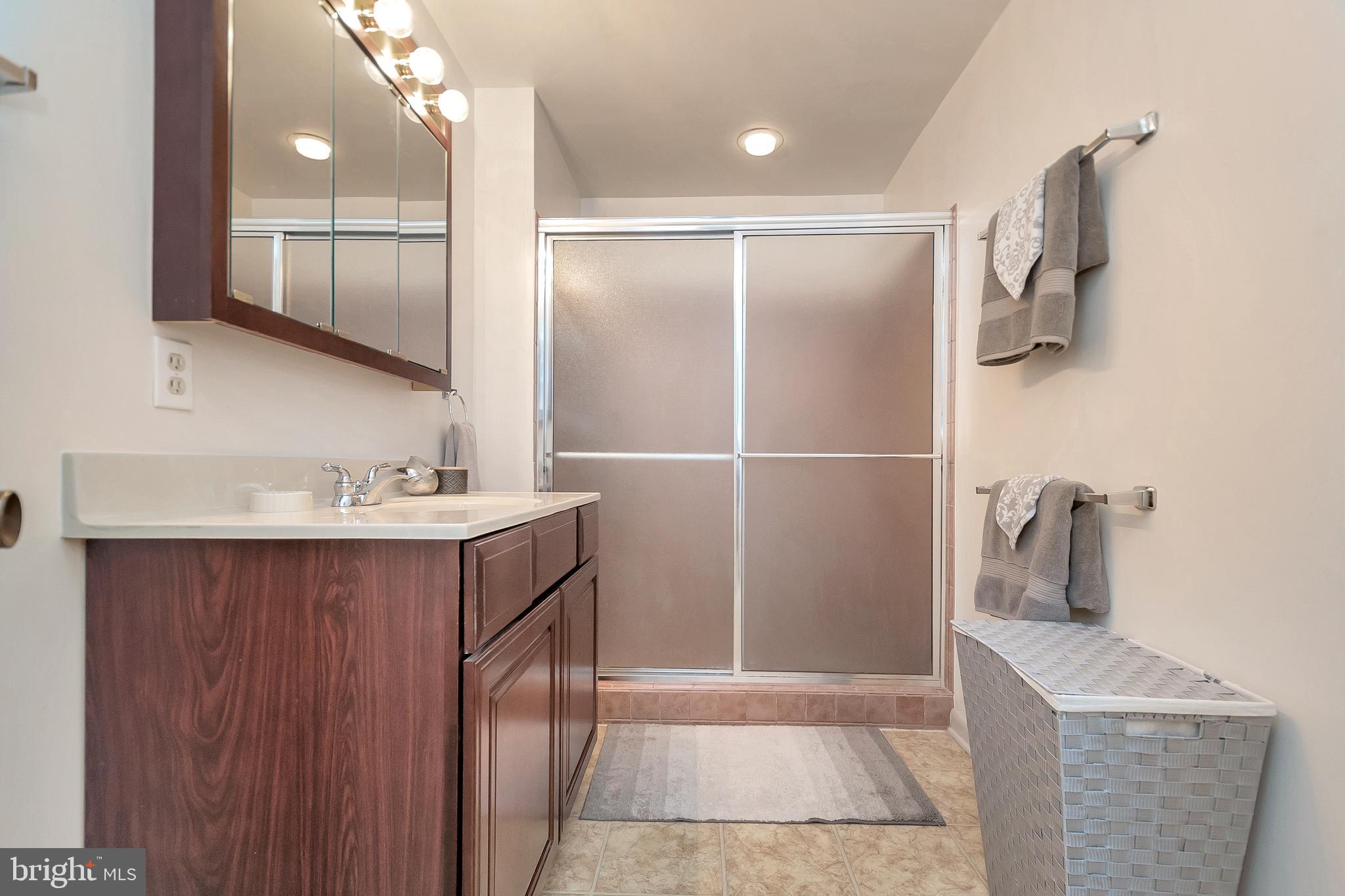 7520 Vermont Road Rhoadesville, VA 22542 - Photo 18 of 27 Bathroom