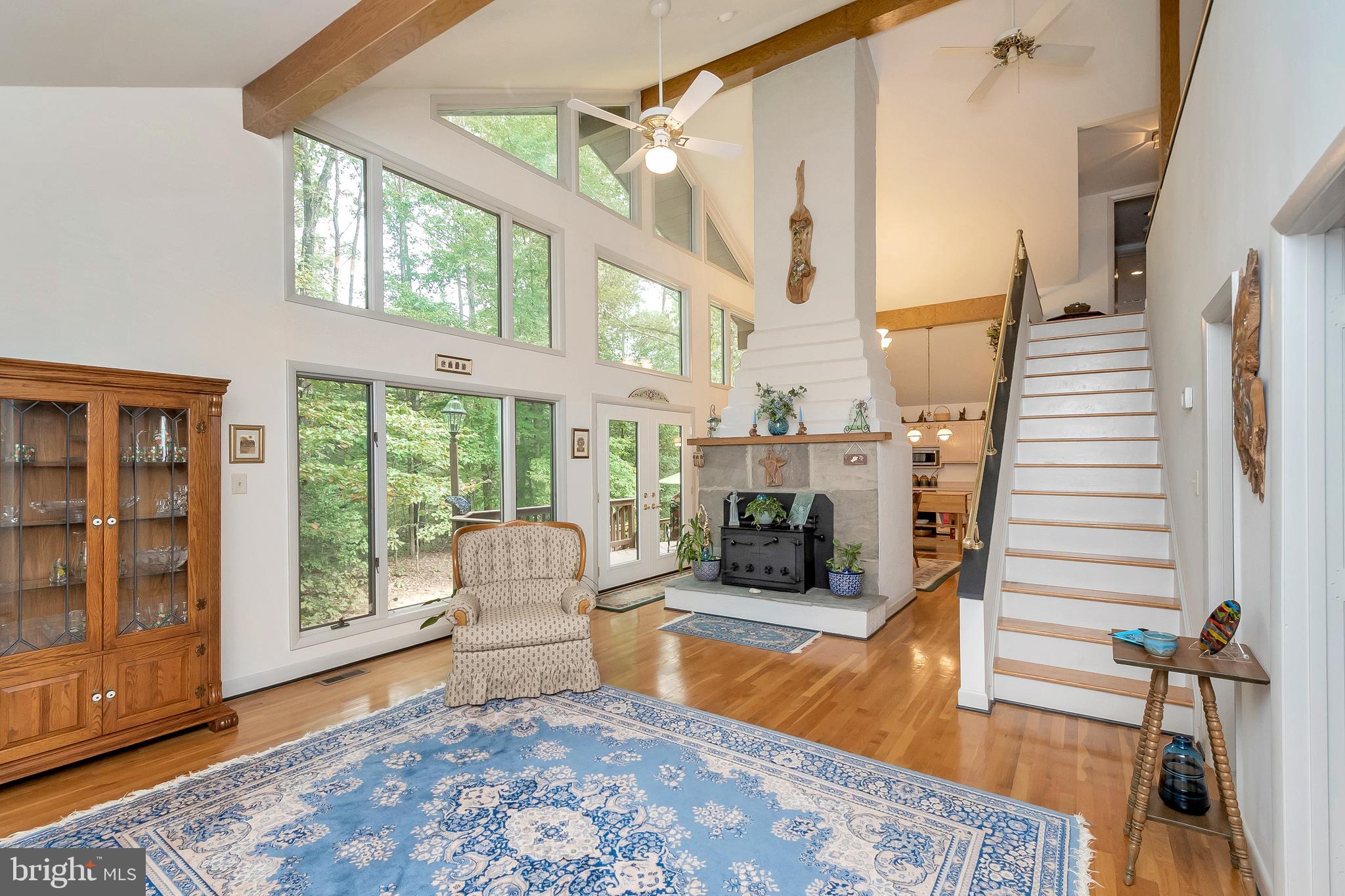 7520 Vermont Road Rhoadesville, VA 22542 - Photo 7 of 27 Dramatic living space