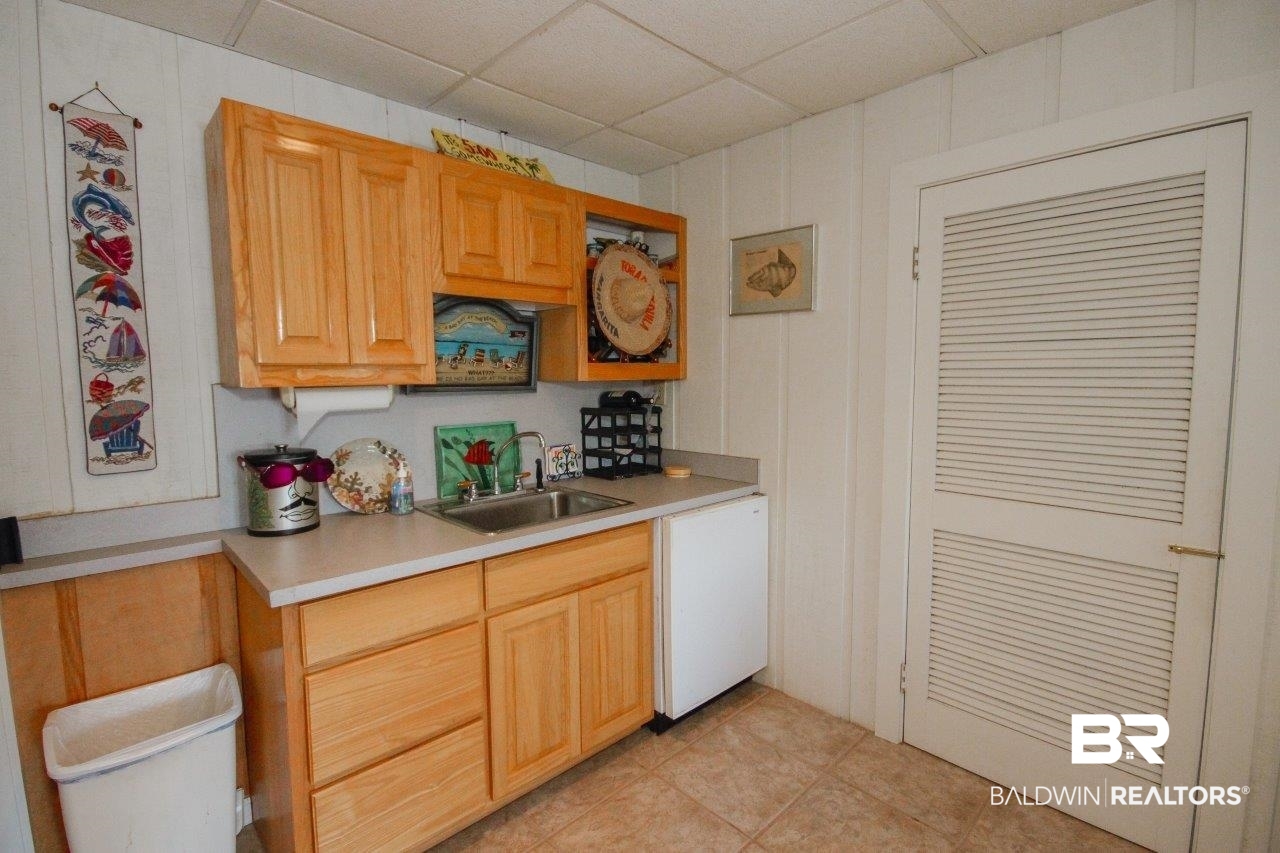 29701 Spring Branch Road West Elberta, AL 36530 - Photo 27 of 46 Downstairs Kitchen
