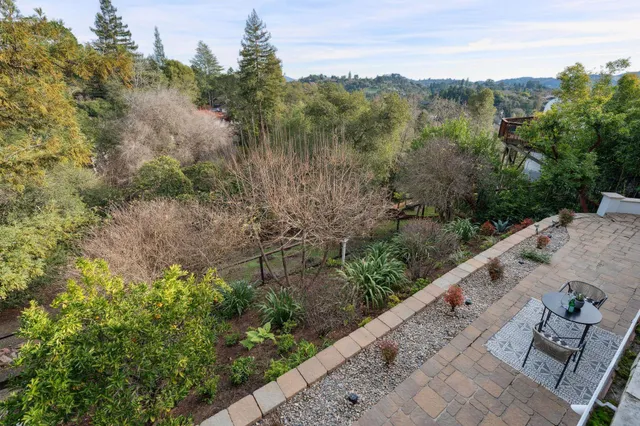 $1,995,000 | 15 Los Dedos Road, Orinda, CA 94563