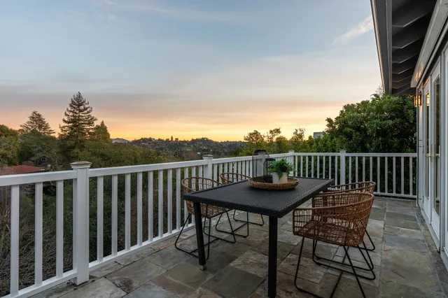 $1,995,000 | 15 Los Dedos Road, Orinda, CA 94563