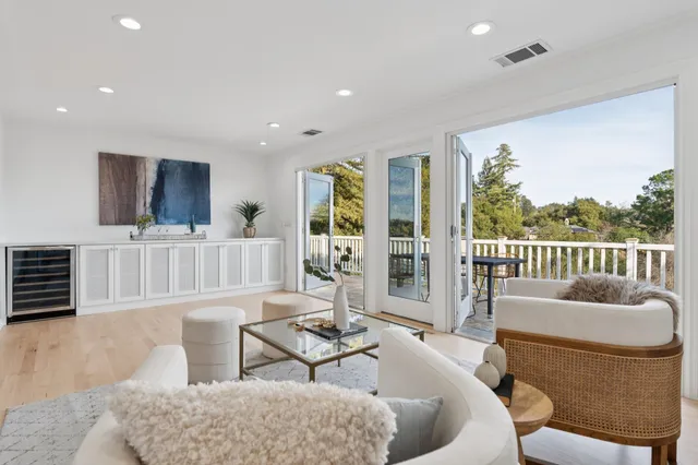$1,995,000 | 15 Los Dedos Road, Orinda, CA 94563