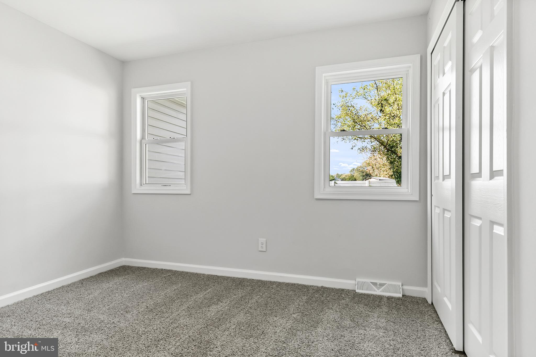 5 West Laurel Road Stratford, NJ 08084 - Photo 12 of 15
