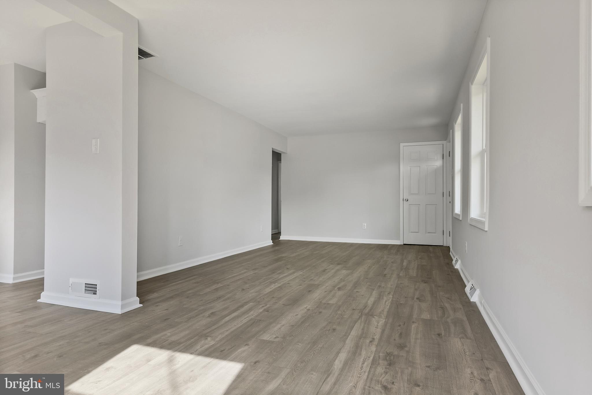 5 West Laurel Road Stratford, NJ 08084 - Photo 4 of 15