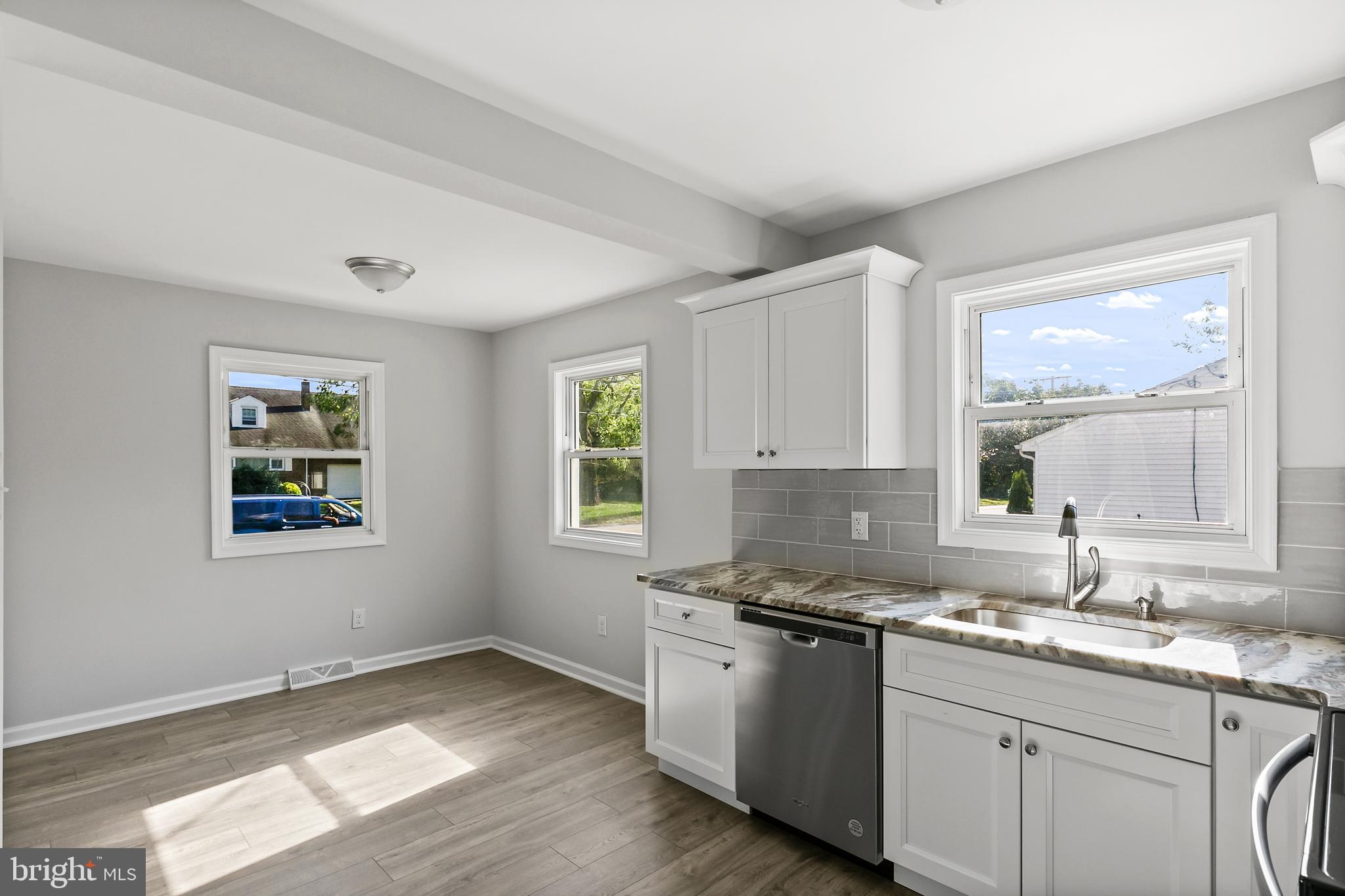 5 West Laurel Road Stratford, NJ 08084 - Photo 10 of 15