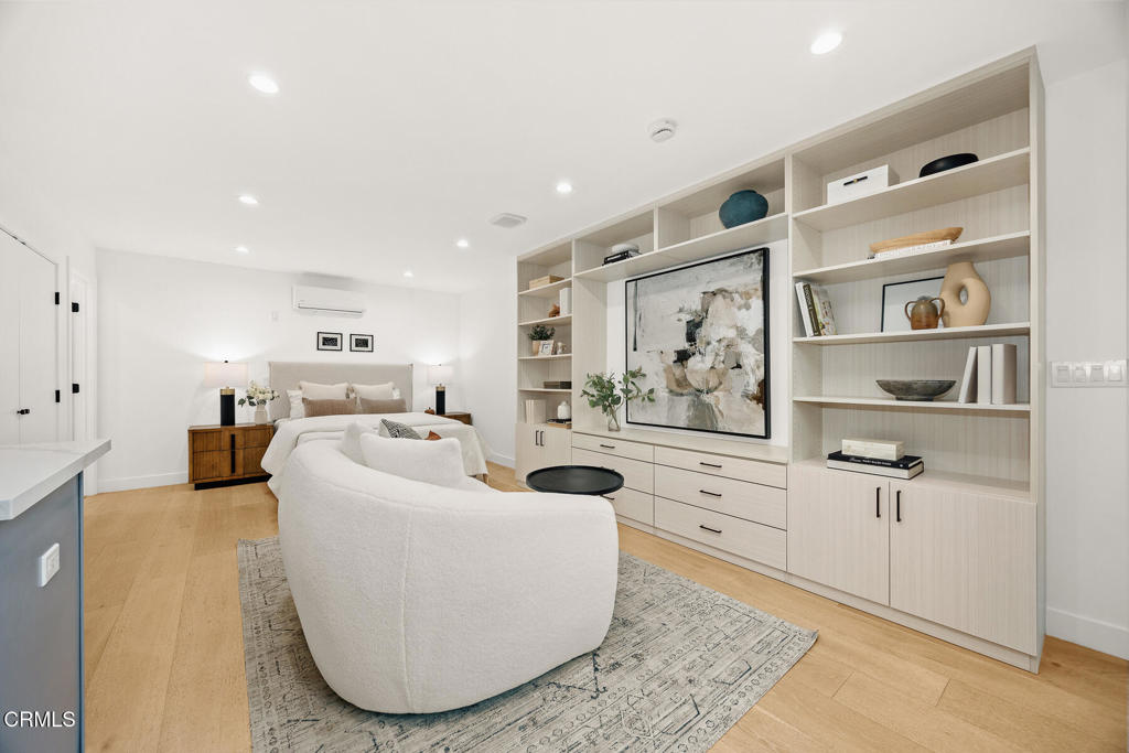 1245 East Howard Street Pasadena, CA 91104 - Photo 51 of 69 a living room with furniture and a kitchen area