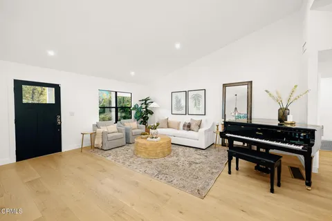 $2,098,000 | 1245 East Howard Street, Pasadena, CA 91104