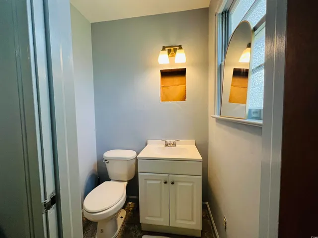 $184,000 | 517 County Rd S-45-104, Kingstree, SC 29556