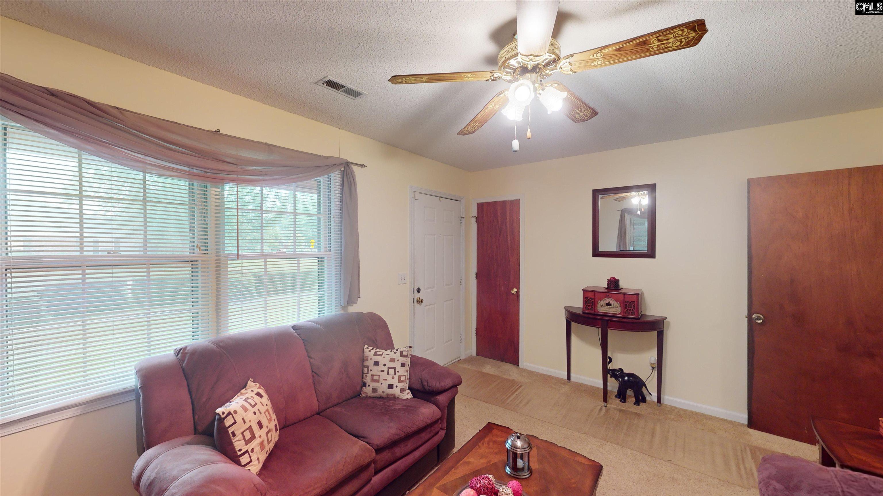 633 Sykes Street Manning, SC 29102 - Photo 2 of 13