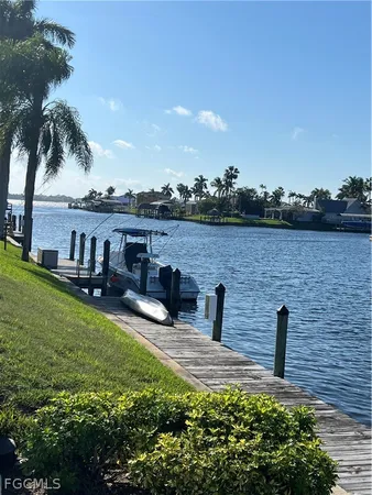 $1,600 | 1908 Southeast 43rd Street, Unit 208, Cape Coral, FL 33904