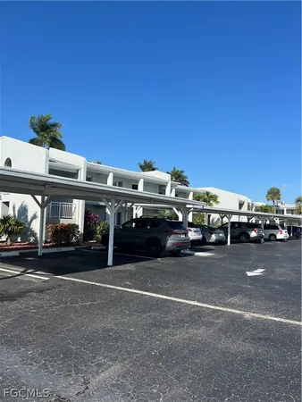 $1,600 | 1908 Southeast 43rd Street, Unit 208, Cape Coral, FL 33904
