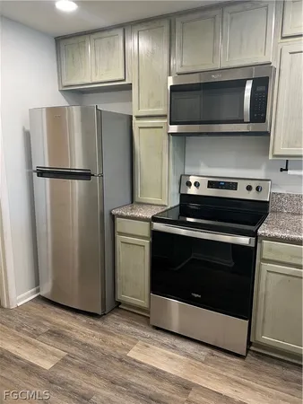 $1,600 | 1908 Southeast 43rd Street, Unit 208, Cape Coral, FL 33904