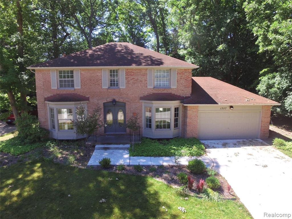 1357 Hathaway Rising Rochester Hills, MI 48306 - Photo 1 of 25