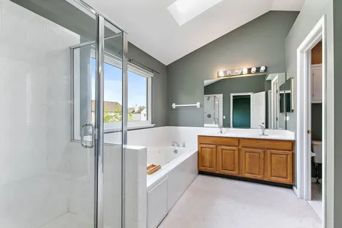 $430,000 | 349 Hampton Court, Crystal Lake, IL 60012