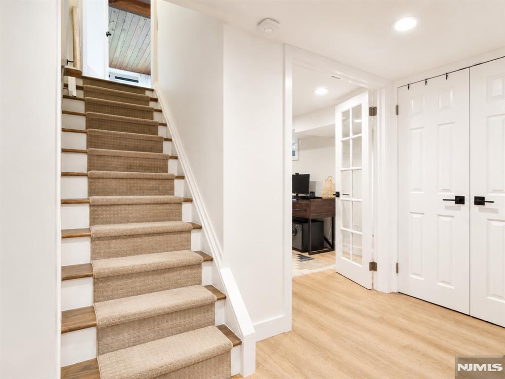19 Long Avenue Mahwah, NJ 07430 - Photo 27 of 36
