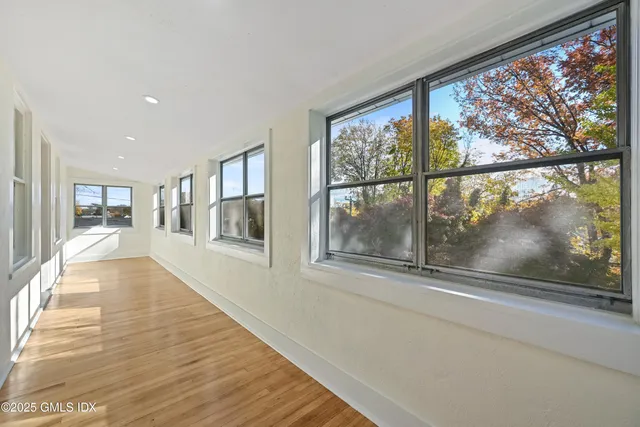 $4,350 | 158 Henry Street, Unit 2, Greenwich, CT 06830