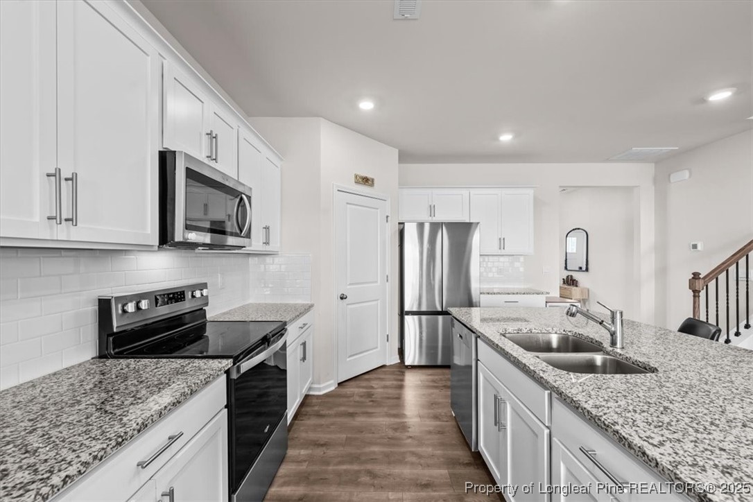 350 Roberts Place Carthage, NC 28327 - Photo 7 of 36