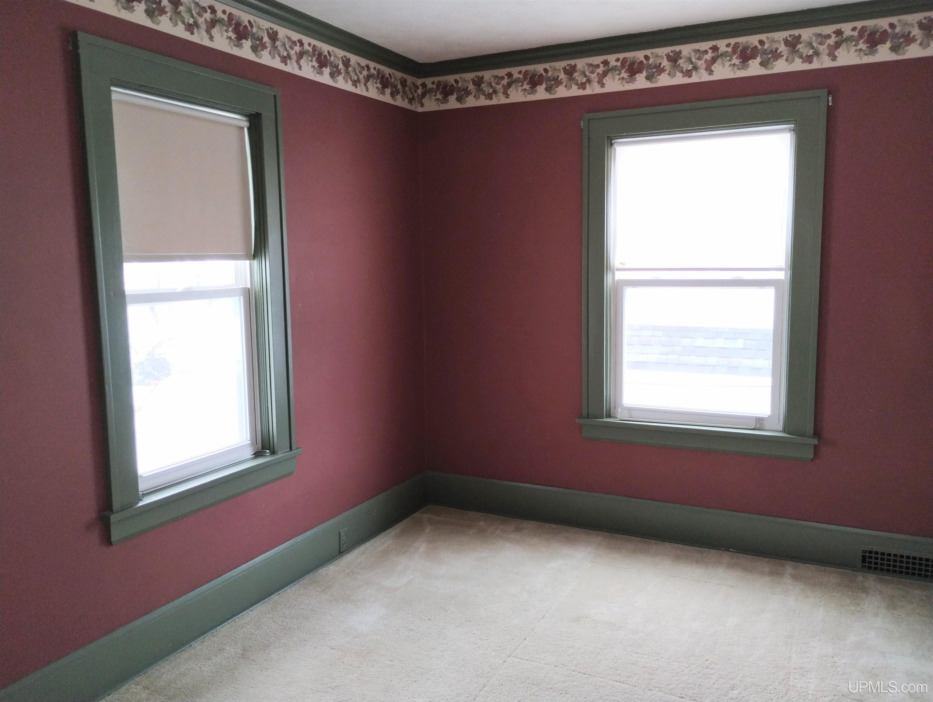 804 South 13th Street Escanaba, MI 49829 - Photo 36 of 61