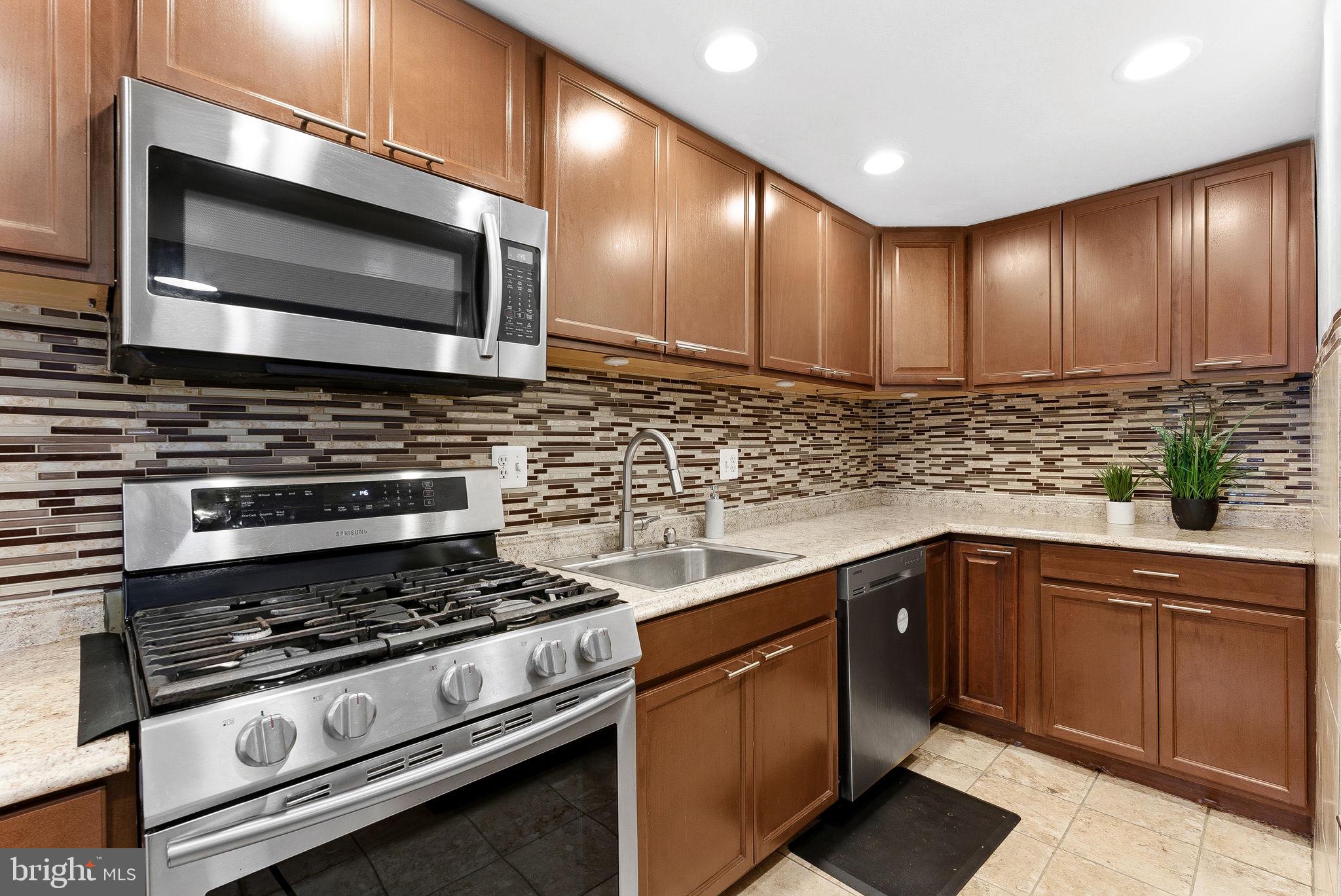 1404 Milbank Road Woodbridge, VA 22191 - Photo 14 of 52