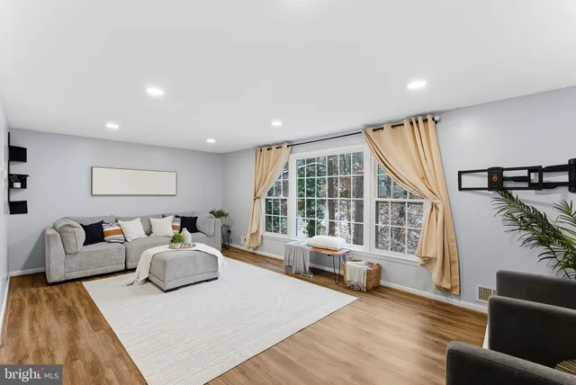 $439,900 | 1404 Milbank Road, Woodbridge, VA 22191