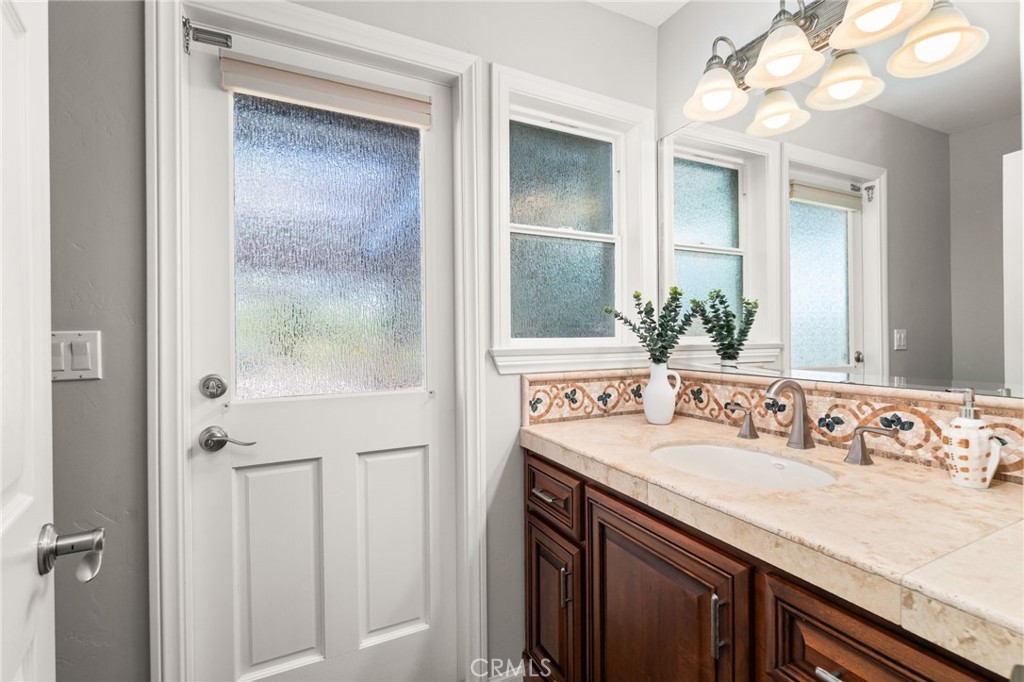 2465 Via Oeste Drive Fallbrook, CA 92028 - Photo 18 of 44