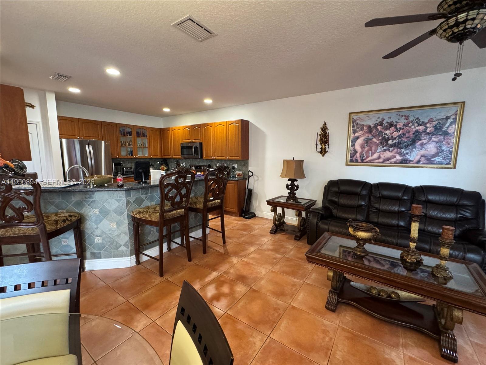 16062 Southwest 43rd Terrace Miami, FL 33185 - Photo 11 of 18