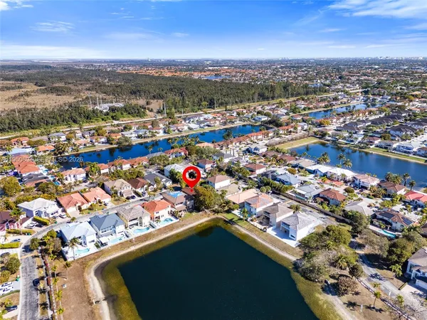 an aerial view of multiple house