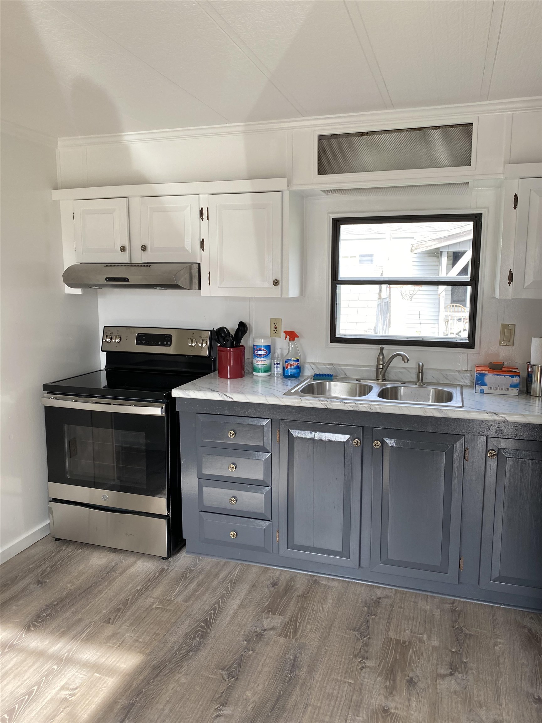Billings Mobile Manor, Unit 13 Rutland, VT 05701 - Photo 4 of 11