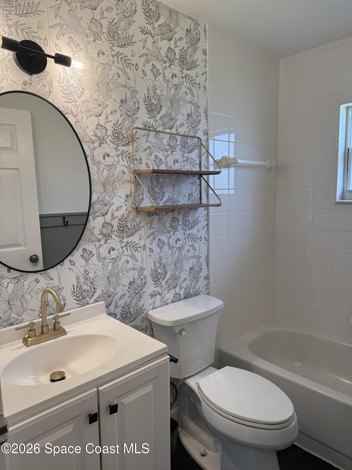 1530 East Powder Horn Road Titusville, FL 32796 - Photo 8 of 12 08_beyc69e03f9cd3375