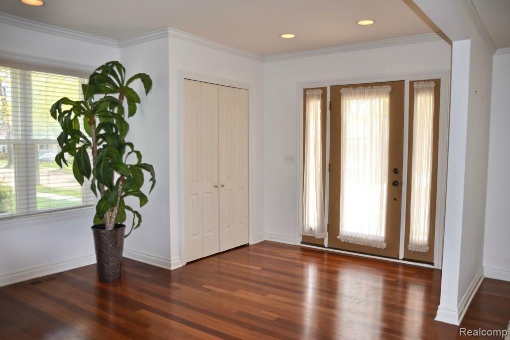647 Ruffner Avenue Birmingham, MI 48009 - Photo 3 of 20