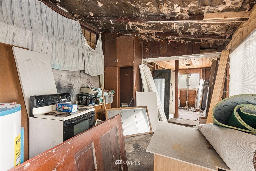 1390 Retsil Road East Port Orchard, WA 98366 - Photo 13 of 20 Gallery Image 13