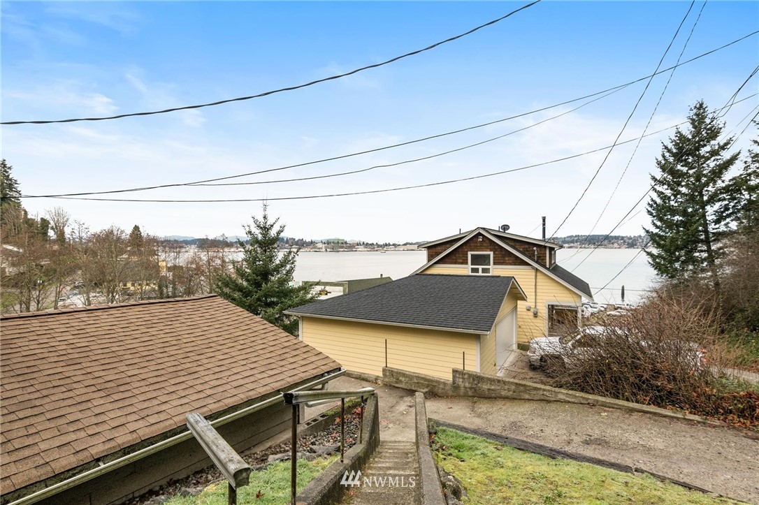1390 Retsil Road East Port Orchard, WA 98366 - Photo 16 of 20 Gallery Image 16