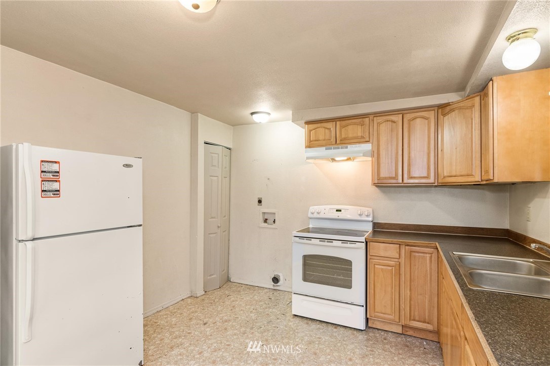 1390 Retsil Road East Port Orchard, WA 98366 - Photo 8 of 20 Gallery Image 8