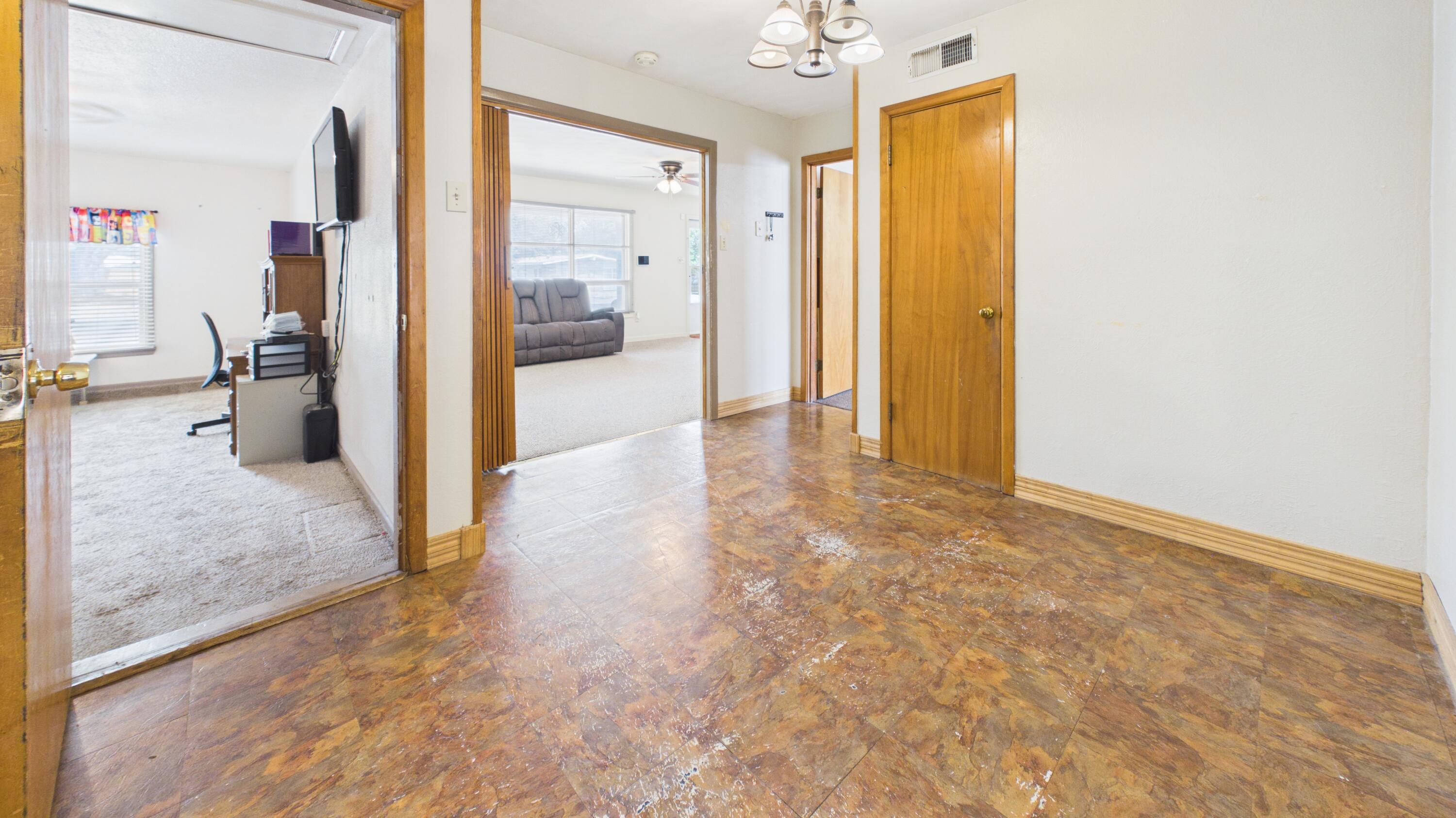 2609 46th Street Lubbock, TX 79413 - Photo 11 of 39 CAM06379G6-PR0024-STILL013